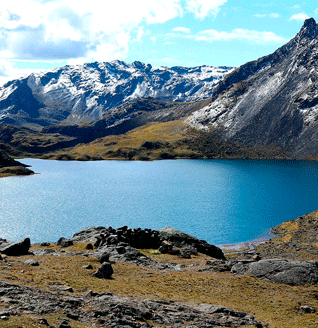 HUMANTAY LAKE
